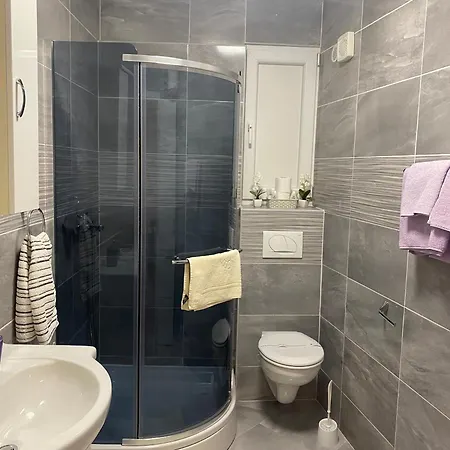 Dalia House חוואר