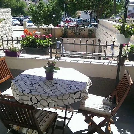 Dalia House 아파트 흐바르