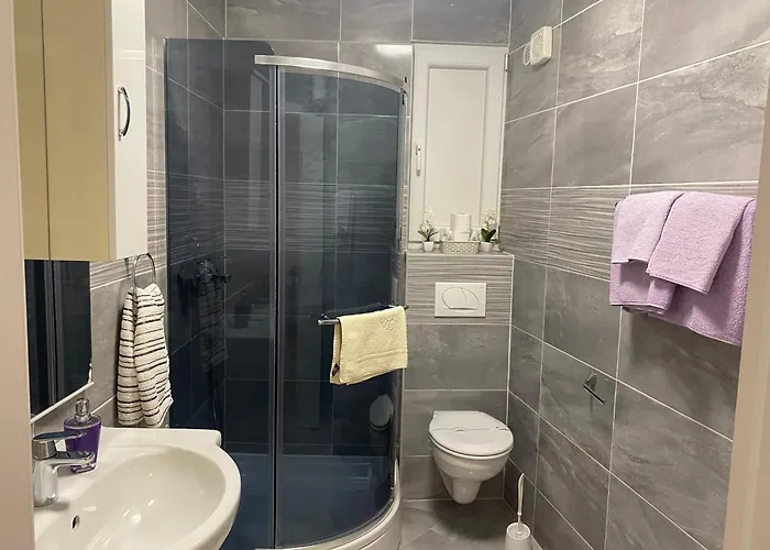 Dalia House هفار